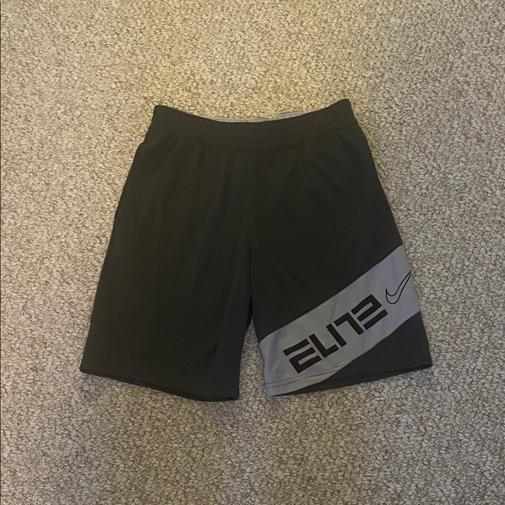 Nike Boy's Elite Black/Gray Athletic Shorts Large (Like New)